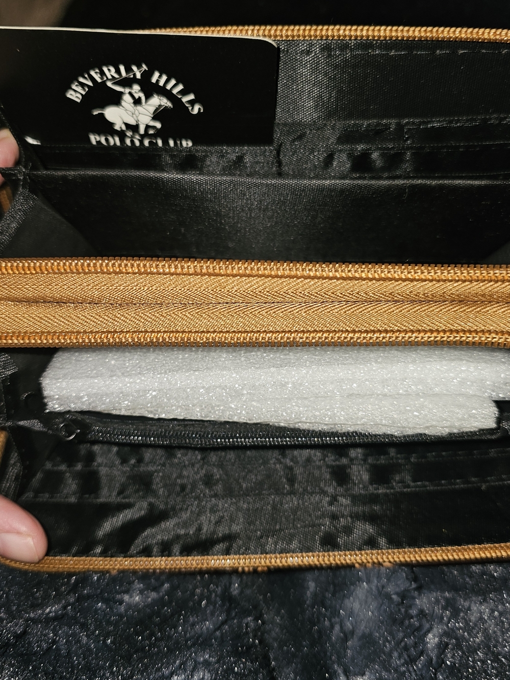 Beverly Hills Polo Club Brown Logo Wristlet NWOT - Picture 3 of 4